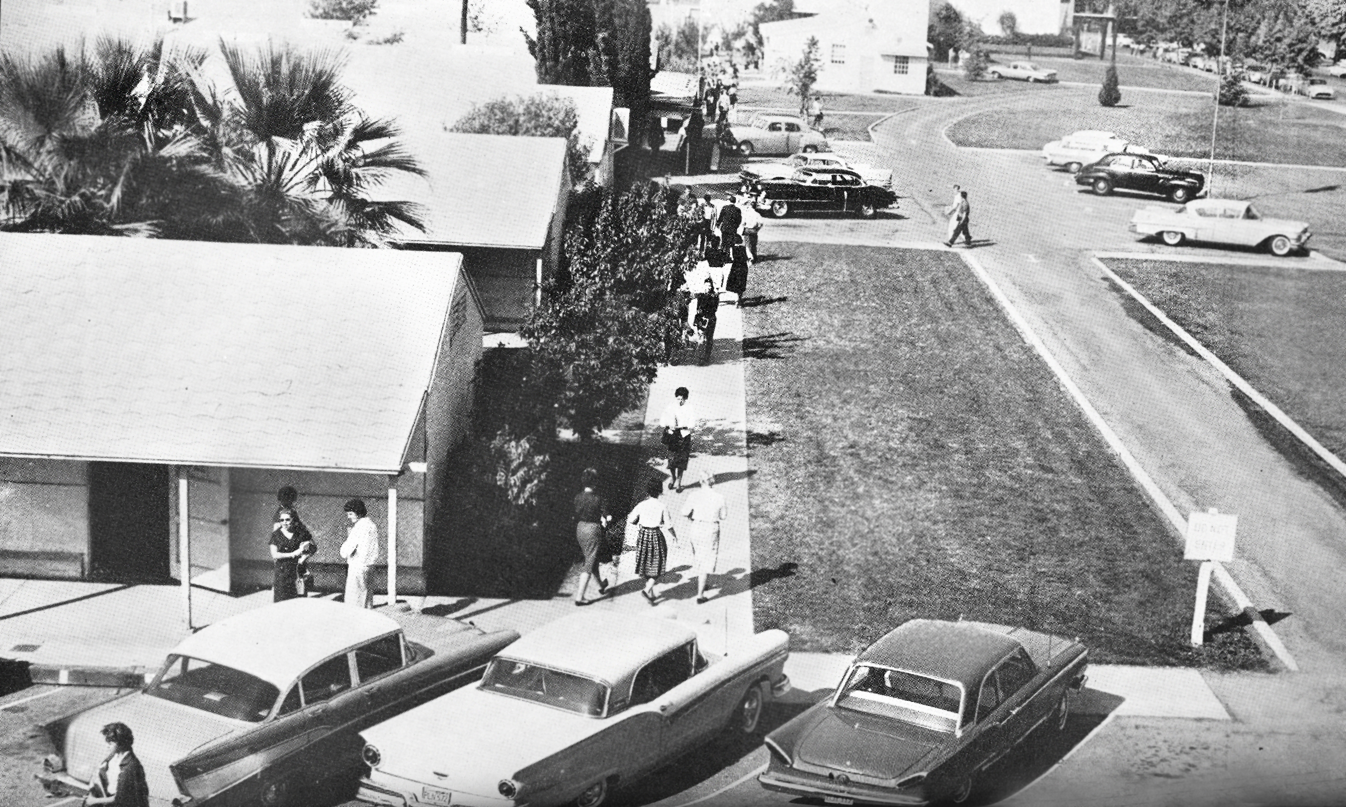 A scene around campus. Although Delta College became an independent district in 1963, it stayed at College of the Pacific until the late 1970s when the Pacific Avenue campus was built.