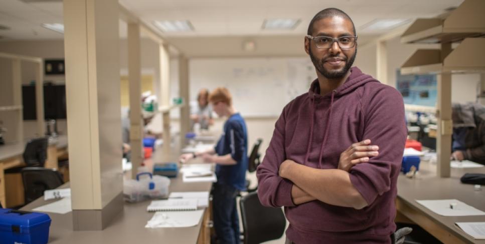 A Delta College electron microscopy student