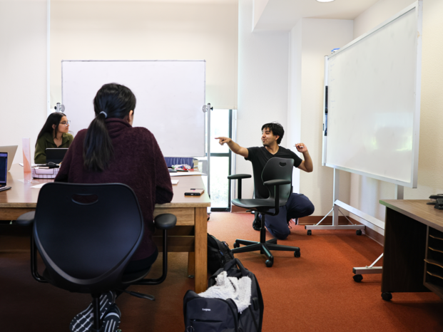 economic class with the teacher