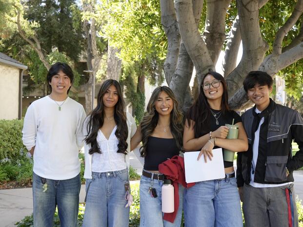 Middle College HS students