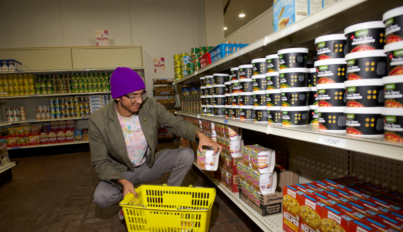 student doing groceries