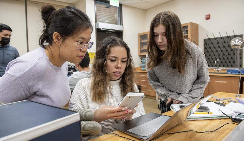 Students in a physics lab at Delta