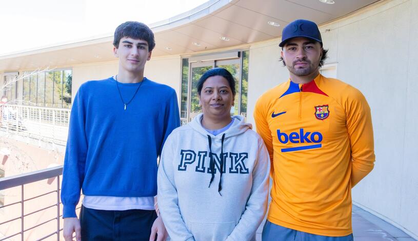 Photo of international students at Delta