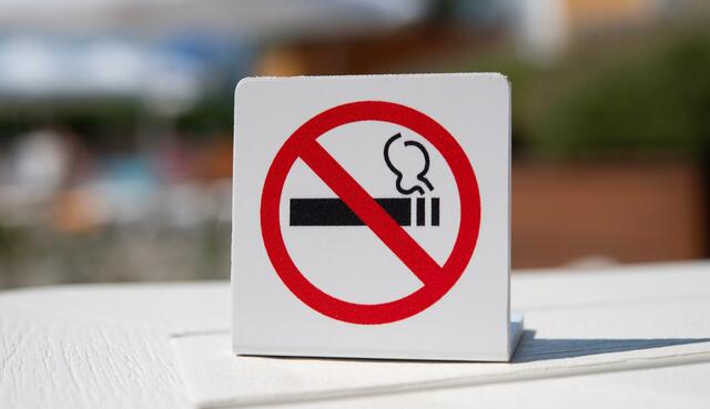 Photo of no smoking sign