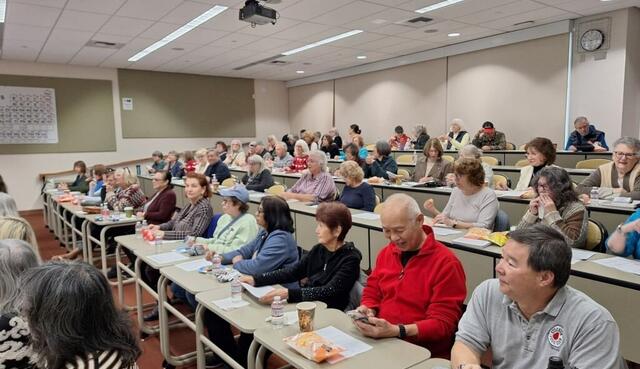 Photo of Stockton Institute for Continued Learning participants attending a class