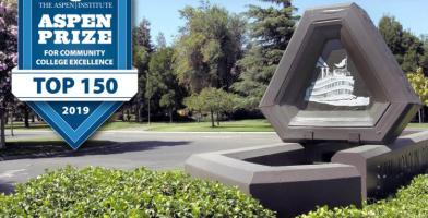 Delta Coollege campus entrance