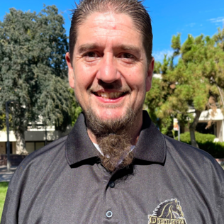 Photo of Aaron Araquistain