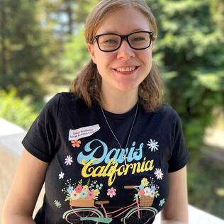 Photo of Chloe Brotherton