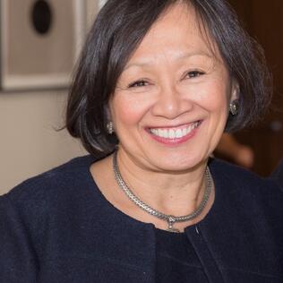 Debra Louie Headshot