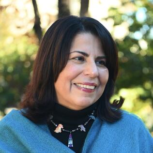 Dr. Lisa Aguilera Lawrenson 