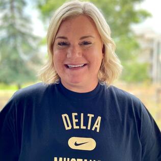 Photo of Molly Hummel