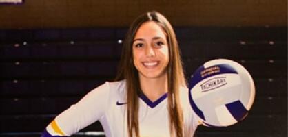 Emily-Vickers-Women-Volleyball